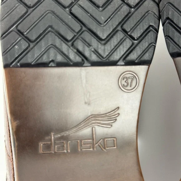 Dansko Women's Brown Leather Professional Clogs, Slip-on, Size 37 (US 6.5) - Picture 11 of 13